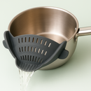 Escorredor de Silicone Ajustável com Presilha – Para Panelas, Tigelas e Frigideiras